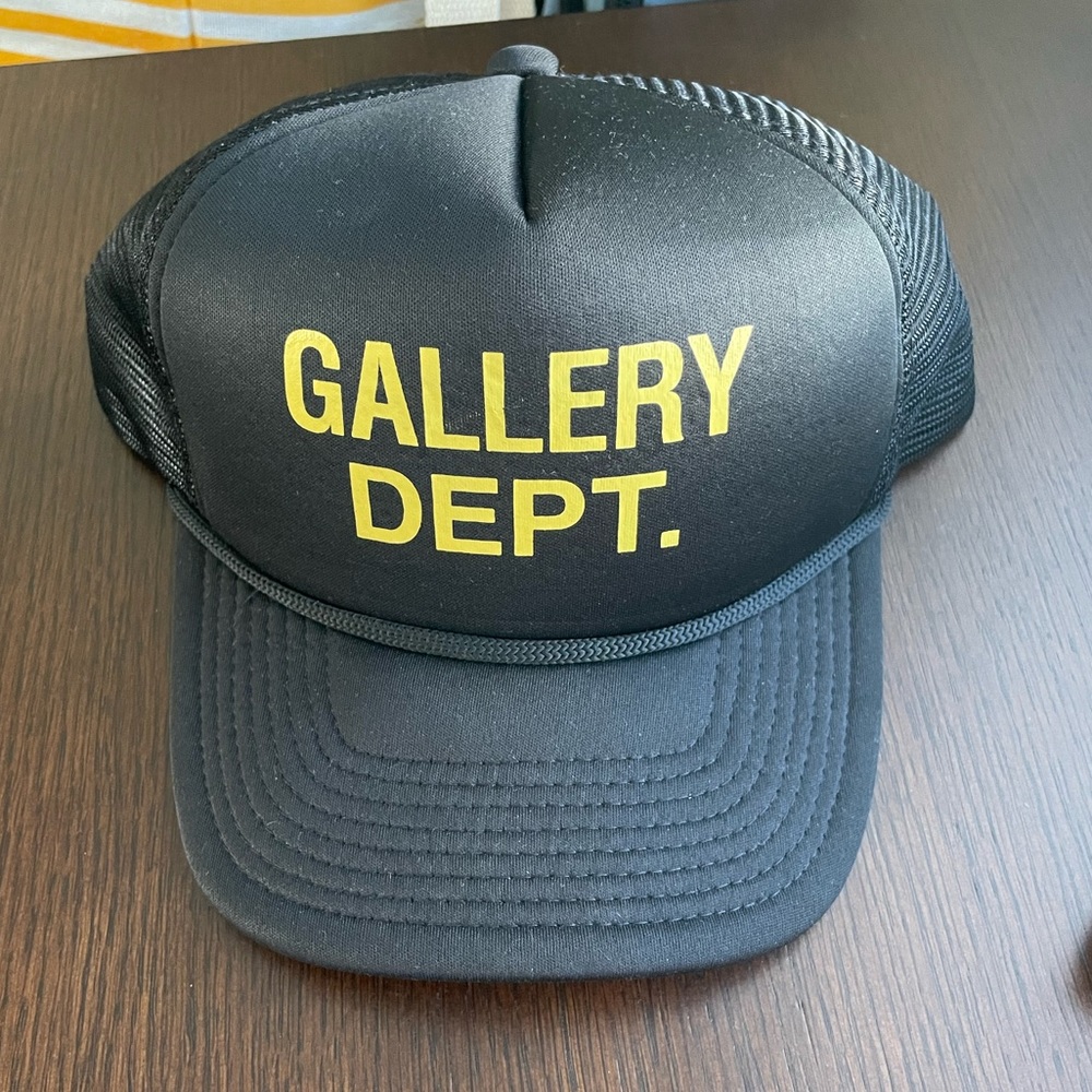 GALLERY DEPT. Trucker Hat - Picture 1 of 8